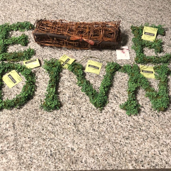 NWT Ashland Boxwood Letters And Grapevine Ribbon Decoration Lot - Picture 2 of 14